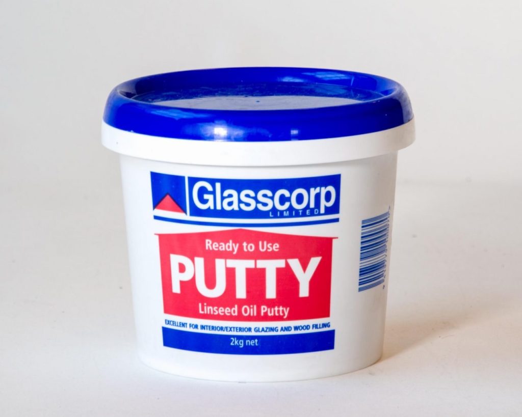 Glasscorp Woodsash Putty - 1KG