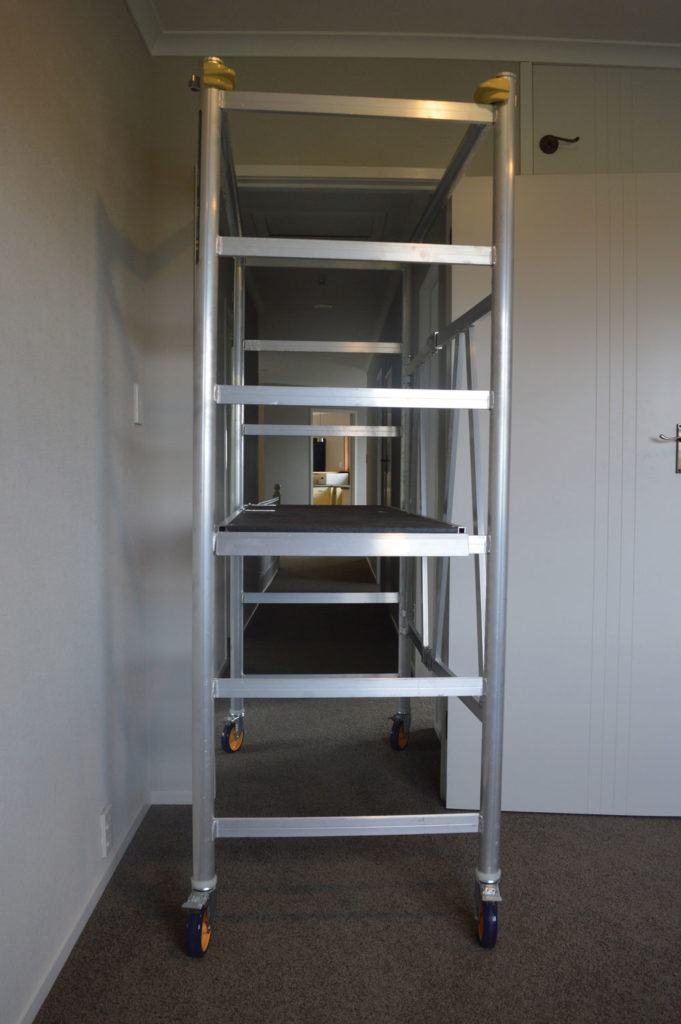 Easy Access Foldaway Scaffolding - Upper Pack - Image 4